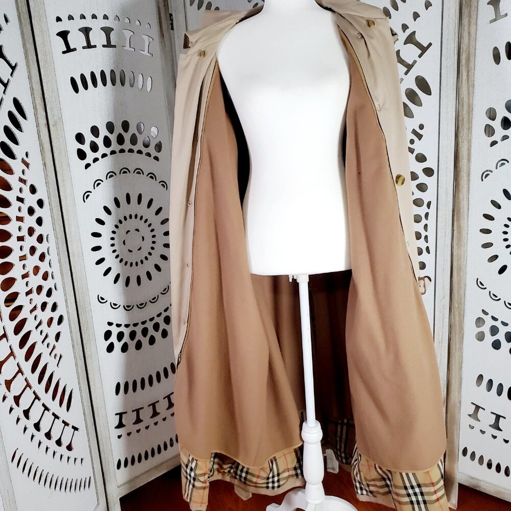 Vintage Burberry Trench Coat Removable Liner Wool, Classic, Timeless - Picture 2 of 16